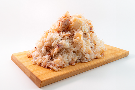 Pacific Dream Seafoods Dungeness crab meat on cutting board